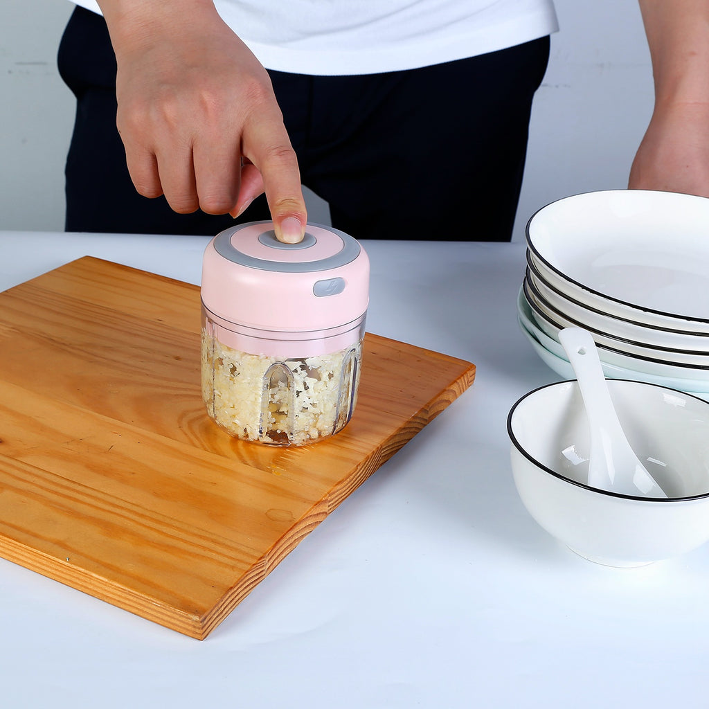 Smaritez™ Mini Electric Garlic Chopper  USB Rechargeable